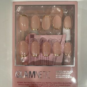 Glamnetic press on nails
